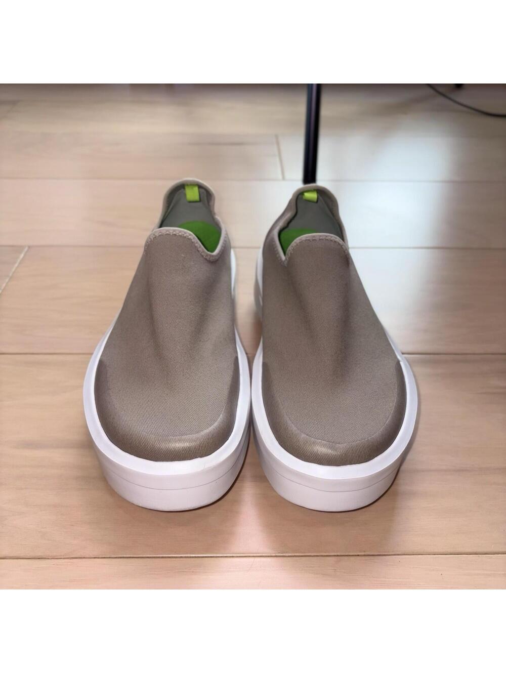 OOFOS OOmg EeZee Low Slip On Shoes Women’s 9.5 Taupe White Recovery - Picture 5 of 8